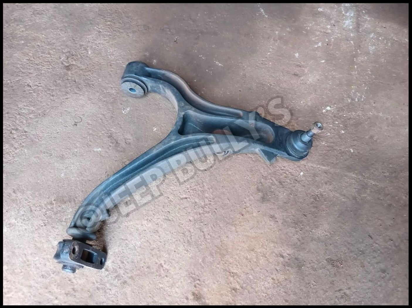 Jeep Grand Cherokee Wk1 L/S Control Arm - Private Seller Jeep Grand Cherokee Wk1 L/S Control Arm - Private Seller