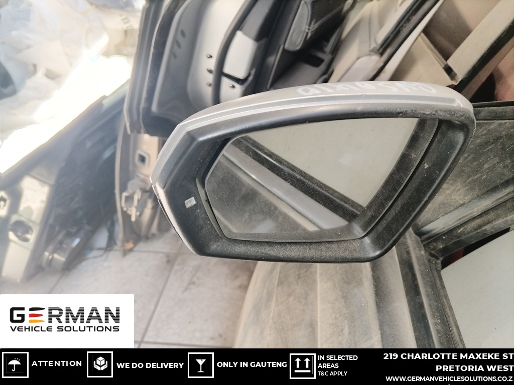 Volkswagen polo 8 right mirror used for sale - Private Seller