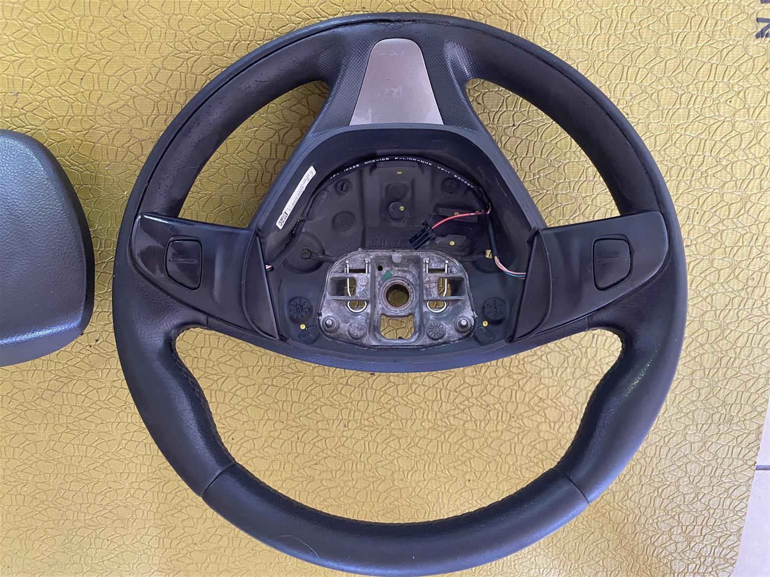 Renault Sandero Steering airbag - Private Seller