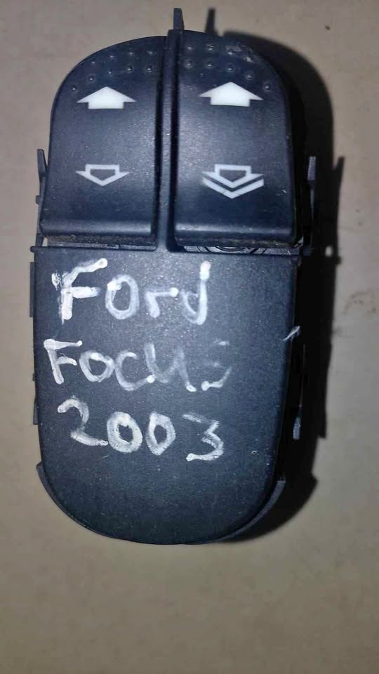 Ford Focus 2003 window switch Ford Focus 2003 window switch