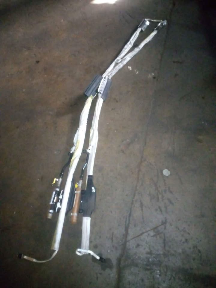 Hyundai ix35 roof airbags both sides - Private Seller Hyundai ix35 roof airbags both sides - Private Seller