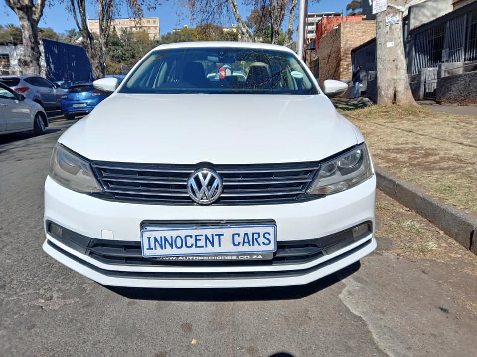 2018 VW JETTA 6 TSI 1.4 PETROL, AUTOMATIC, WHITE COLOR, MILEAGE 85000KM SERVICE BOOK