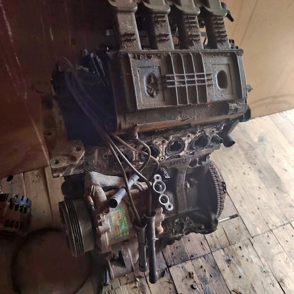 Renault Clio 2 engine message me - Private Seller Renault Clio 2 engine message me - Private Seller