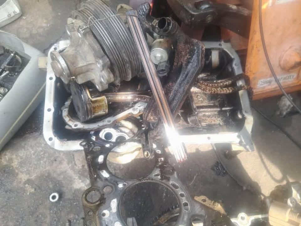 SUZUKI ERTIGA OIL SUMP & PISTONS AVAILABLE - Private Seller SUZUKI ERTIGA OIL SUMP & PISTONS AVAILABLE - Private Seller