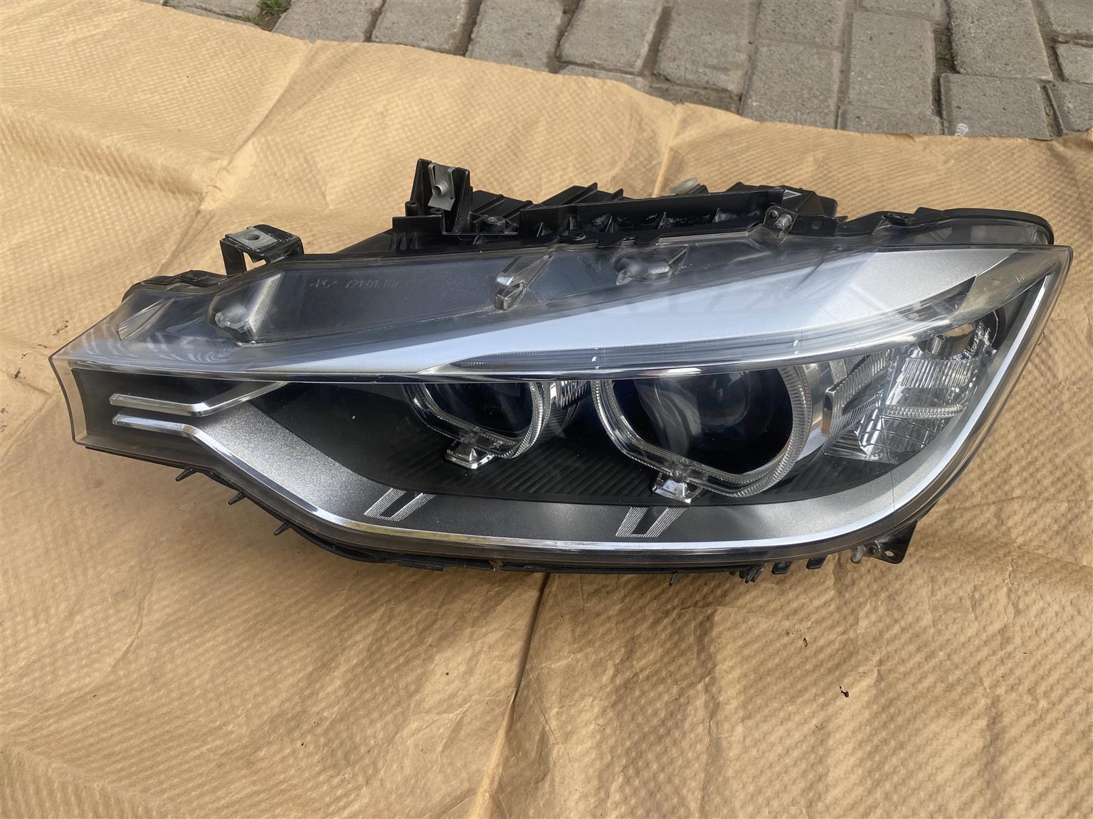 2017 BMW 3 SERIES F30 XENON HEADLIGHT LEFT SIDE FOR SALE