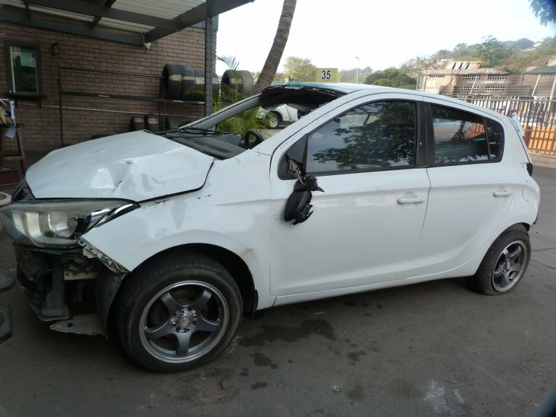 STRIPPING Hyundai i20 1.4 Manual - 2012 - Private Seller STRIPPING Hyundai i20 1.4 Manual - 2012 - Private Seller