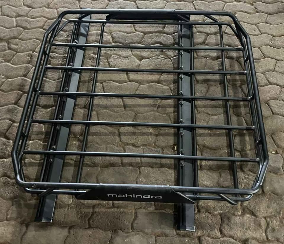 Mahindra Scorpio SUV and double cap karoo  bakkie roof rack for sale WhatsApp or cell - Private Seller