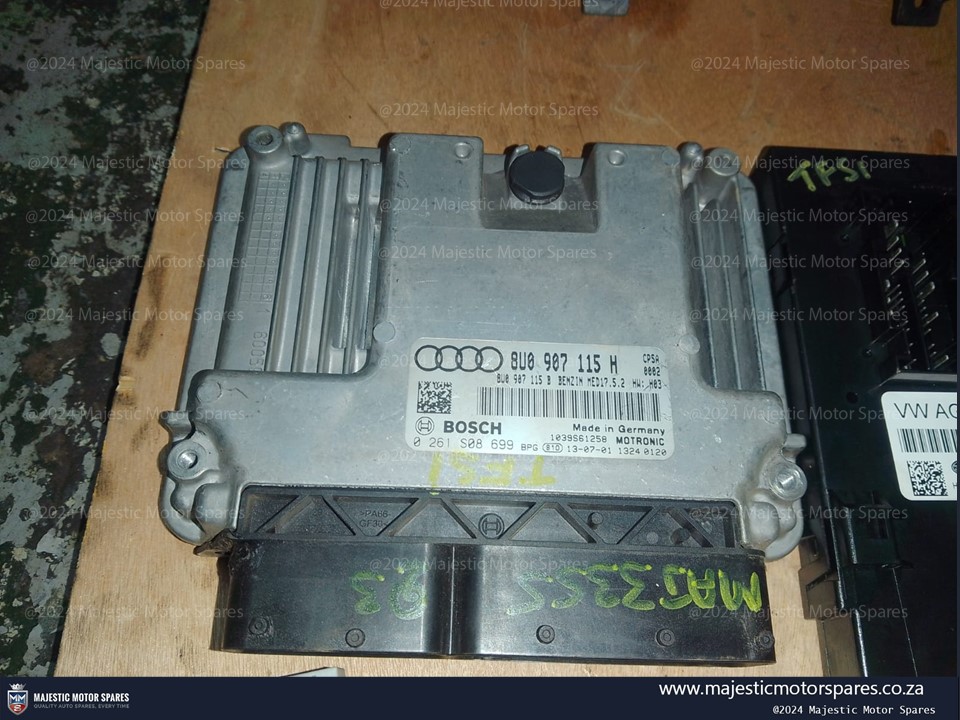 Audi Q3 2.0 TFSI 2015 Model CPS automatic lockset for sale Pretoria Gauteng - Private Seller Audi Q3 2.0 TFSI 2015 Model CPS automatic lockset for sale Pretoria Gauteng - Private Seller