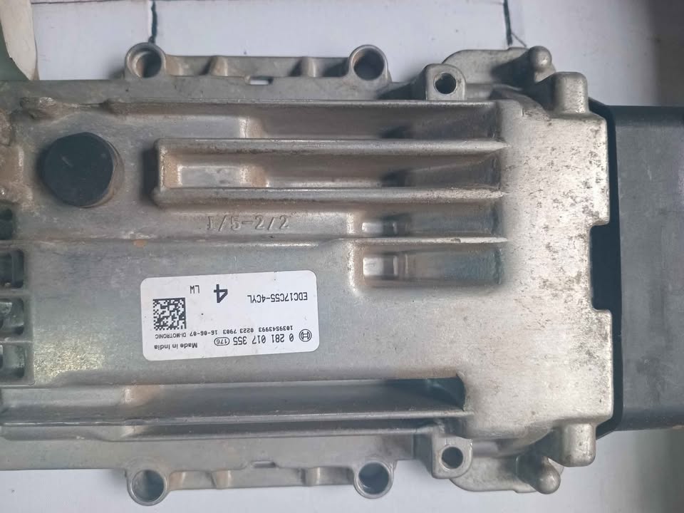 2017 Mahindra Scorpio 2.2 S10 lock set for sale - Private Seller 2017 Mahindra Scorpio 2.2 S10 lock set for sale - Private Seller