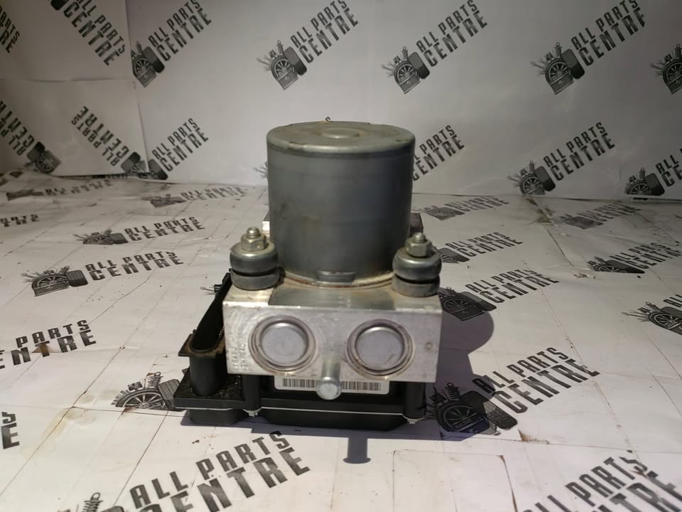 Land Rover Discovery 3 ABS pump for sale – Used - Private Seller Land Rover Discovery 3 ABS pump for sale – Used - Private Seller