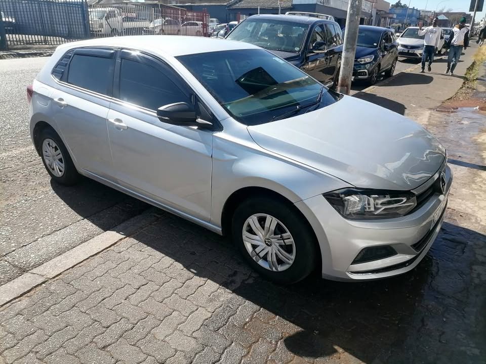 2019 Volkswagen polo 8 1.0 Hatchback with a Nice interior seat