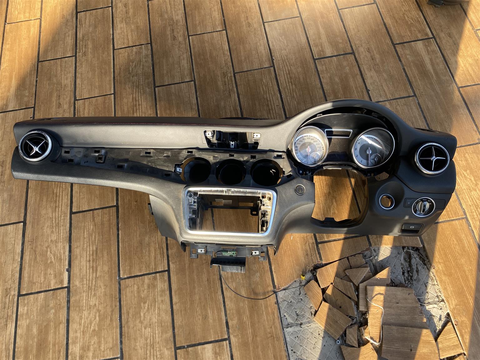 Mercedes Benz CLA/W117 AMG-Line Dashboard for Sale - Private Seller