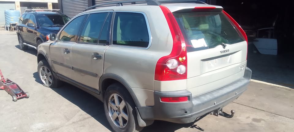 Volvo XC90 D5 2007 with Automatic Gearbox Stripping For Spares! - Private Seller