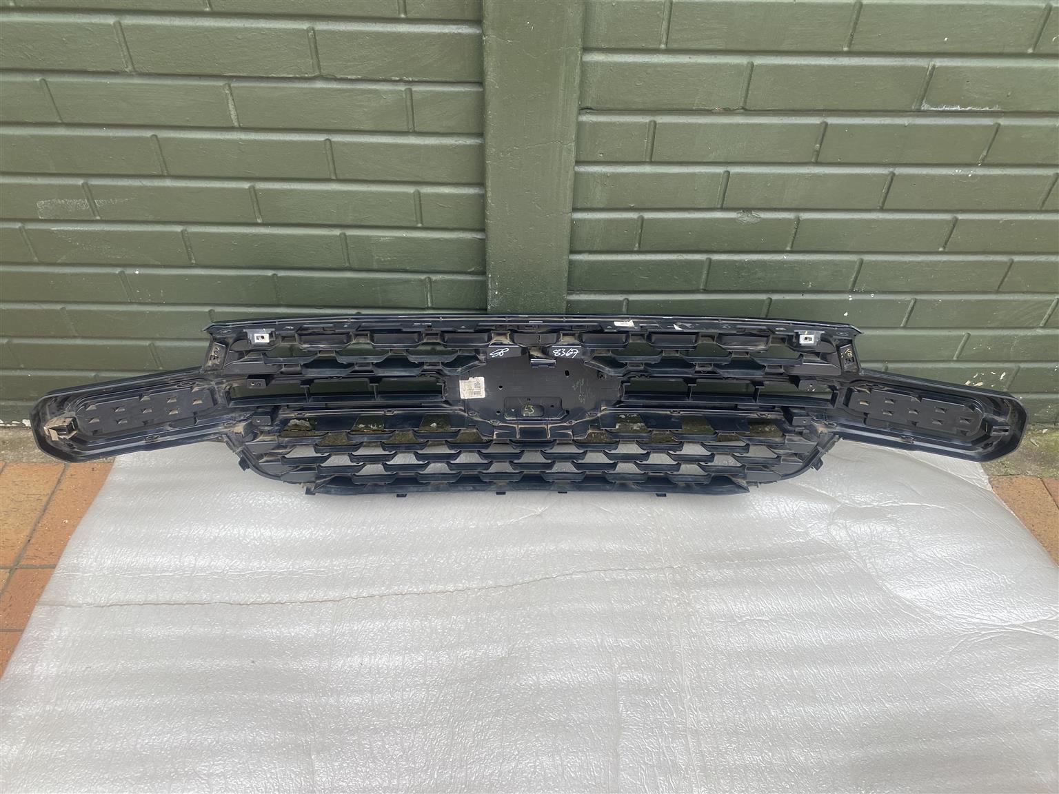 2025 FORD RANGER T9 RADIATOR GRILLE FOR SALE. IN PRISTINE CONDITION - Private Seller 2025 FORD RANGER T9 RADIATOR GRILLE FOR SALE. IN PRISTINE CONDITION - Private Seller