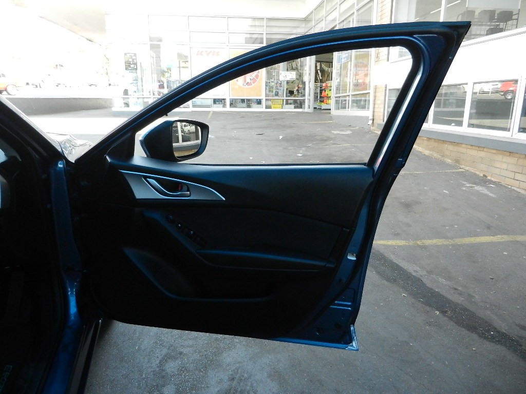 Used 2016 Mazda Mazda3 sedan 1.6 Dynamic - Private Seller Used 2016 Mazda Mazda3 sedan 1.6 Dynamic - Private Seller
