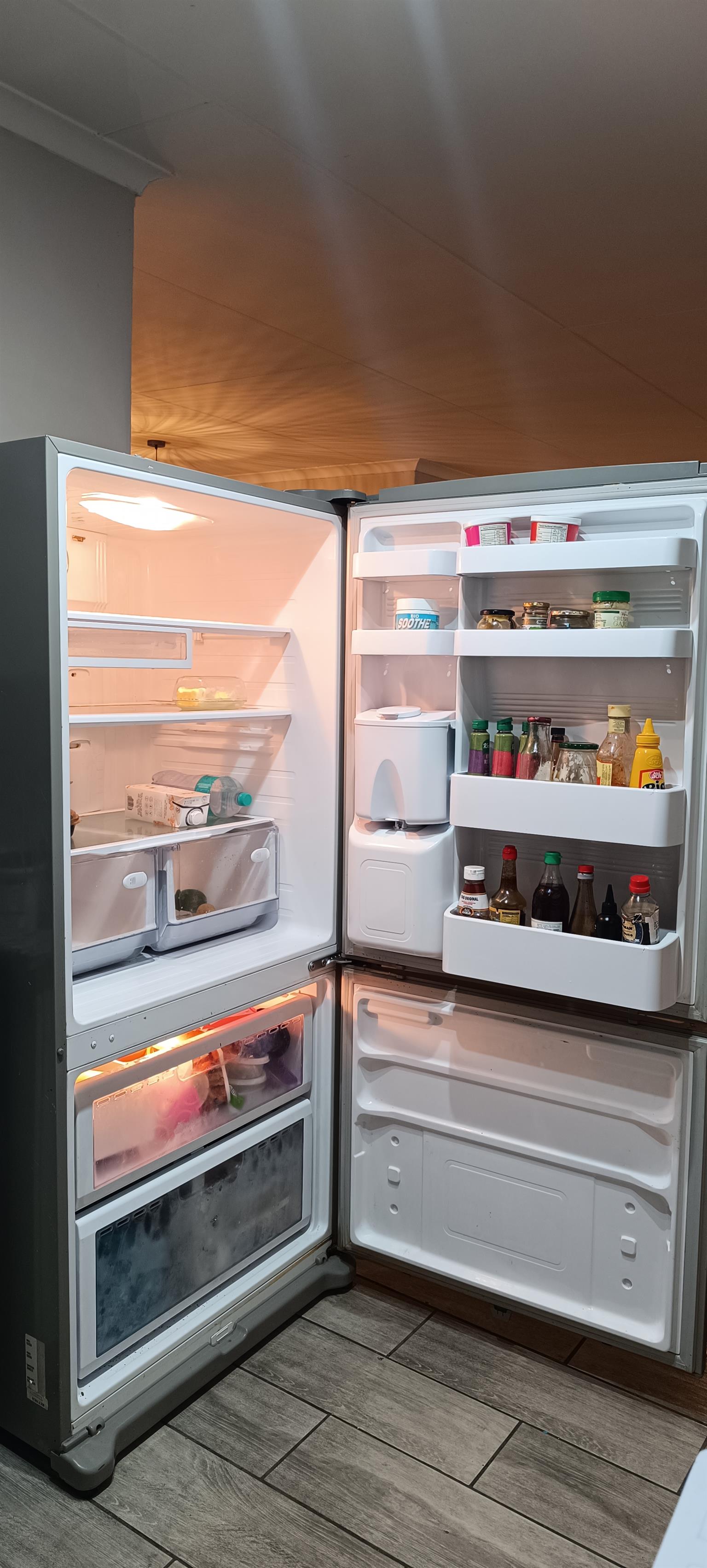 Big Samsung Fridge & Freezer | Junk Mail Marketplace