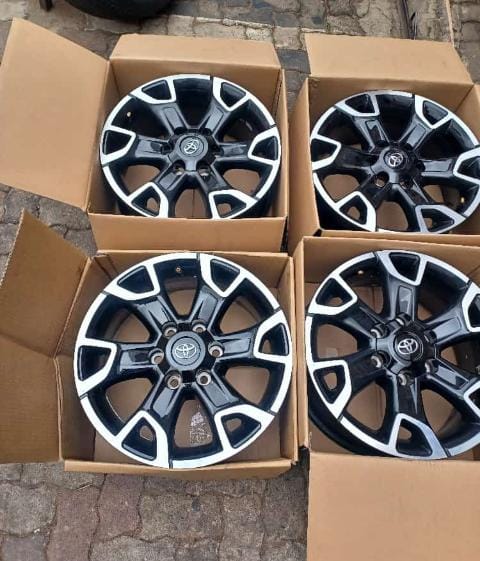 18inch Toyota Legend RS original mags set - Private Seller 18inch Toyota Legend RS original mags set - Private Seller