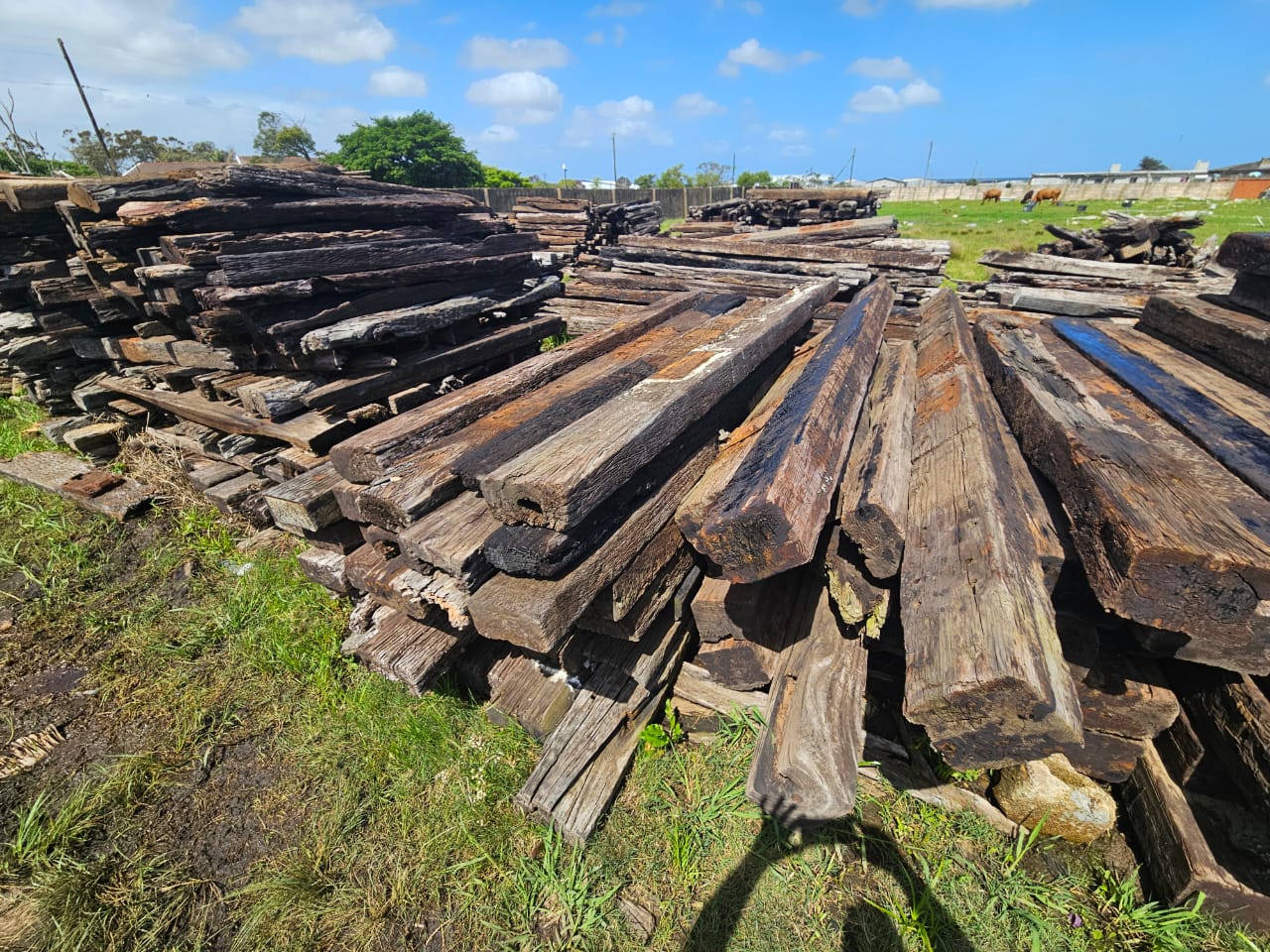 railway wooden sleepers
