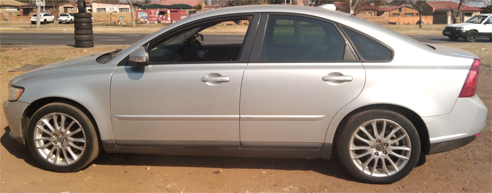 Used 2009 Volvo S40 2.0 - Private Seller Used 2009 Volvo S40 2.0 - Private Seller