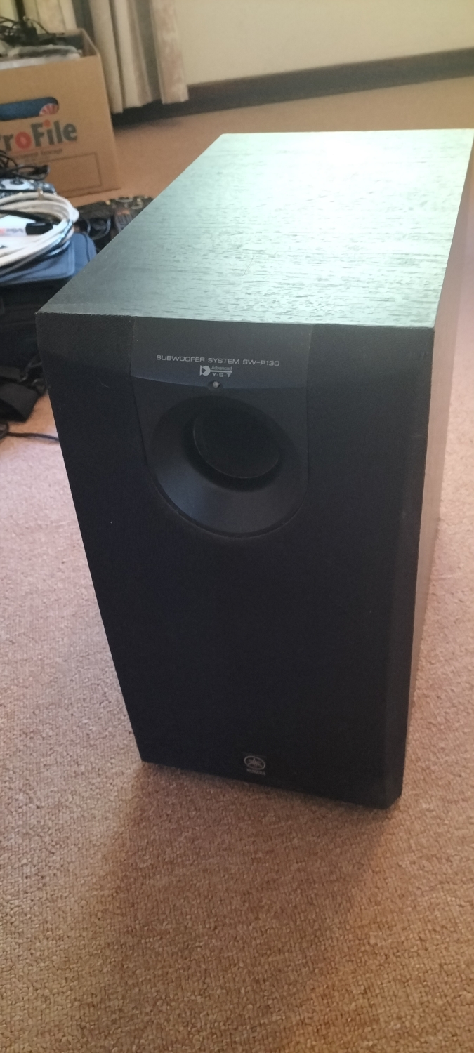 Yamaha RX V361 Amp and Speakers
