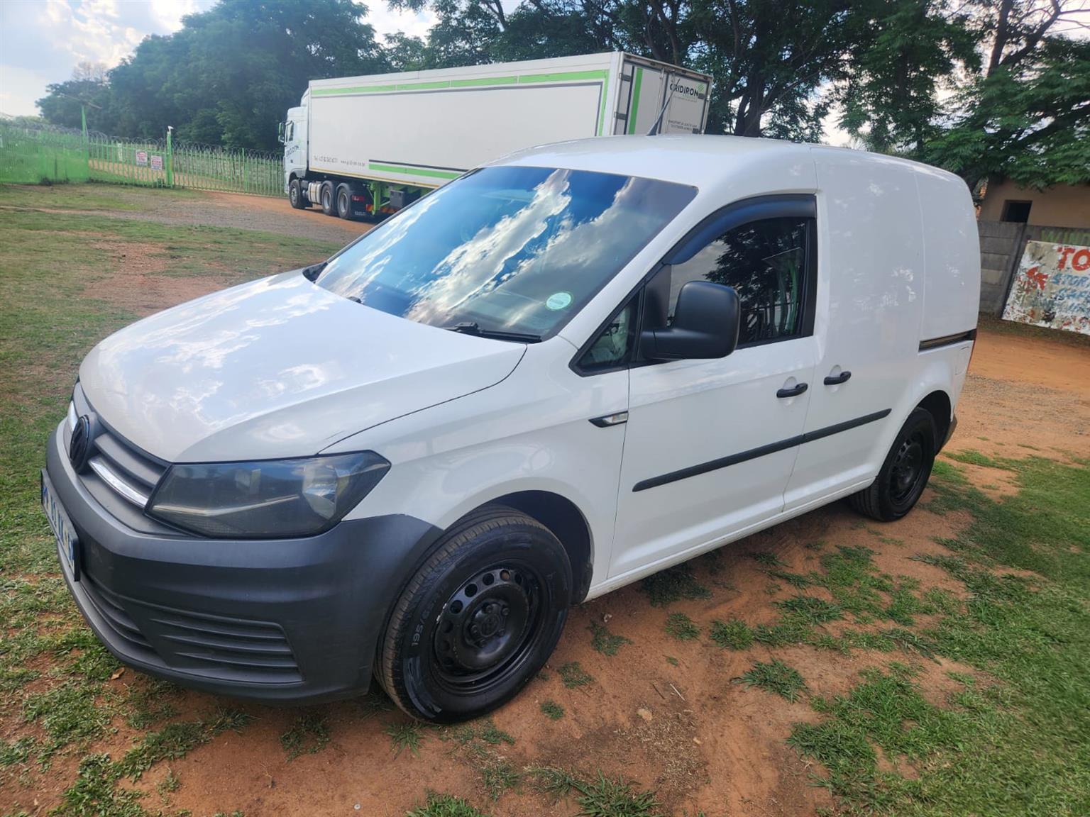 Used 2016 Volkswagen Caddy 1.6 - Private Seller Used 2016 Volkswagen Caddy 1.6 - Private Seller