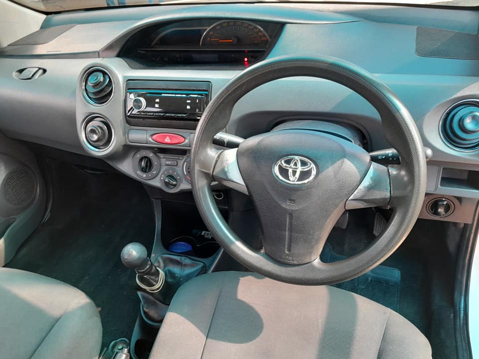 2013 TOYOTA ETIOS 1.5 SEDAN MANUAL