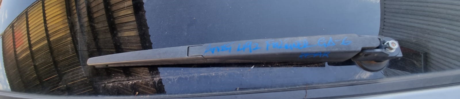 "Used Toyota Fortuner Rear Wipers - Private Seller