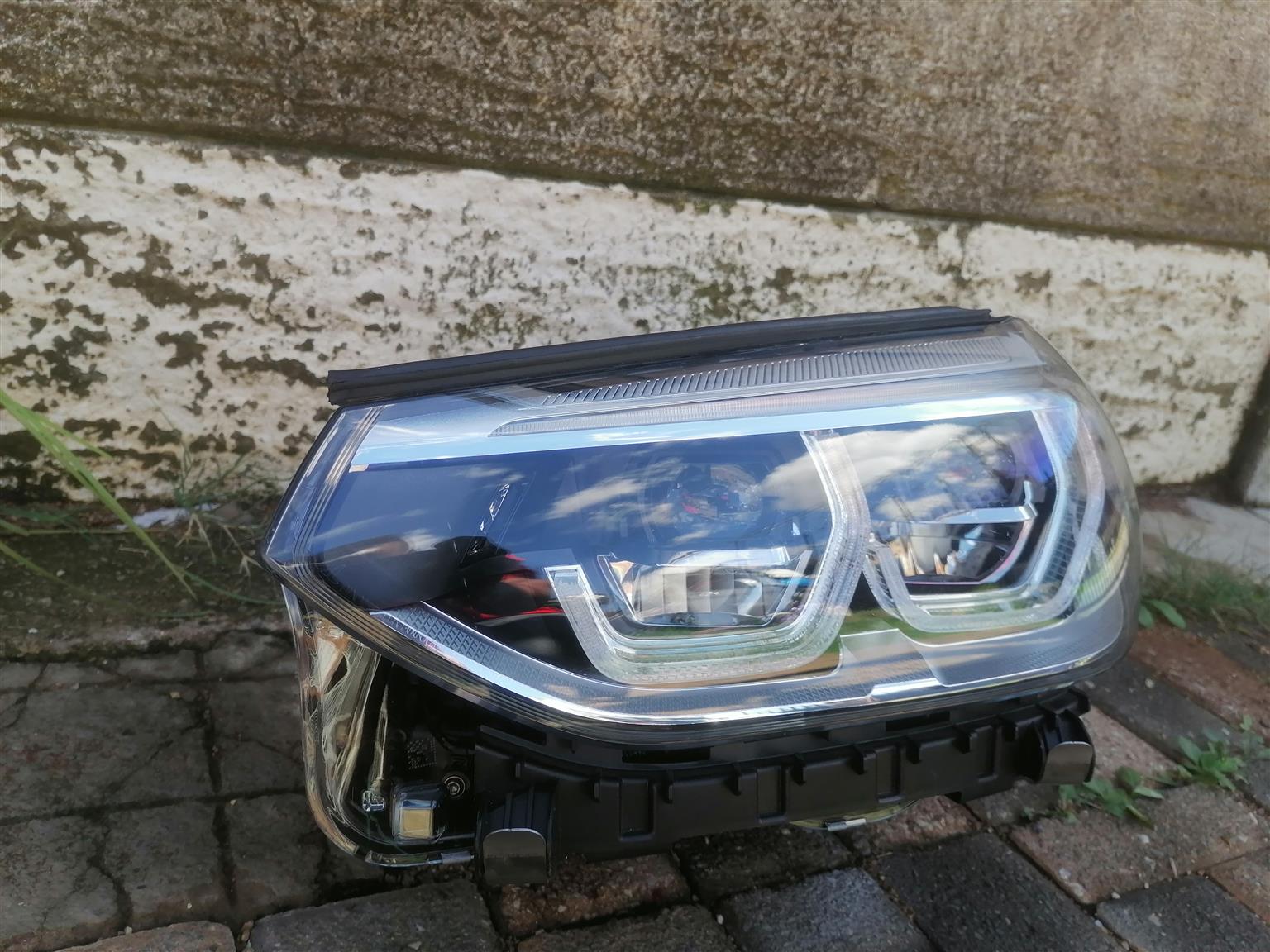 bmw x3/ x4 headlight - Private Seller