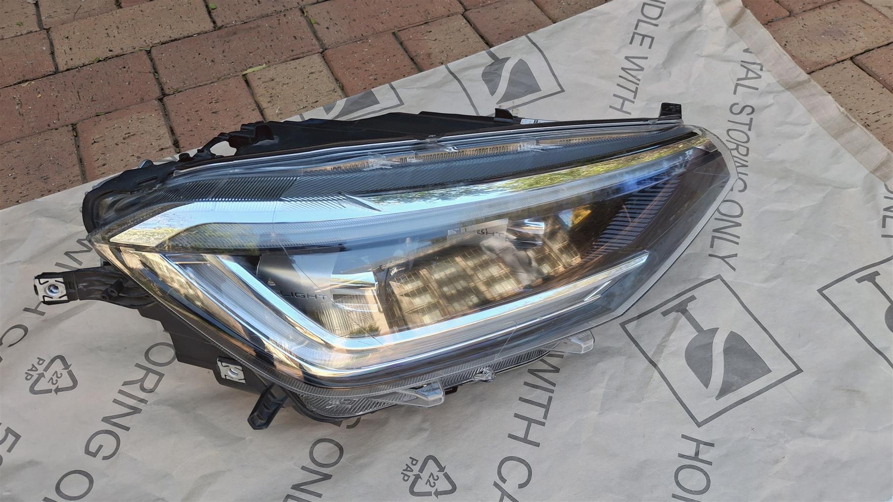 2024 VW TAIGO IQ LED HEADLIGHT RIGHT SIDE FOR SALE. IN EXCELLENT CONDITION - Private Seller
