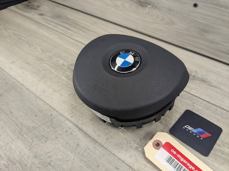 OEM BMW E82 E84 E88 E90 E92 E93 Front Driver SPORT Steering Wheel Airbag Air Bag - Private Seller OEM BMW E82 E84 E88 E90 E92 E93 Front Driver SPORT Steering Wheel Airbag Air Bag - Private Seller