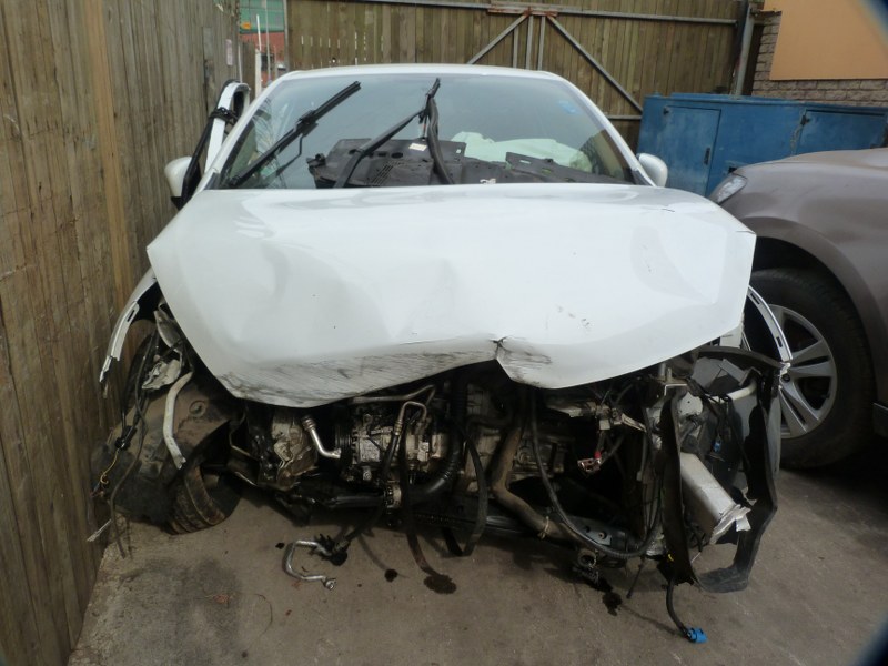 Renault Clio IV 900T Manual - 2015 Spares - Private Seller Renault Clio IV 900T Manual - 2015 Spares - Private Seller