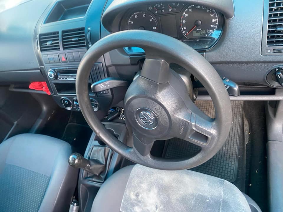 2015 VW POLO VIVO 1.4 MANUAL