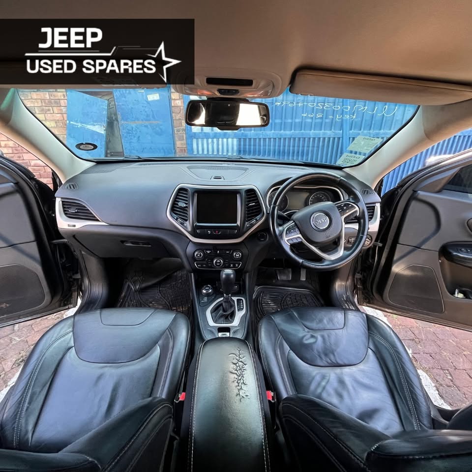 NOW STRIPPING: 2014 JEEP CHEROKEE 3.2 KL - Private Seller NOW STRIPPING: 2014 JEEP CHEROKEE 3.2 KL - Private Seller