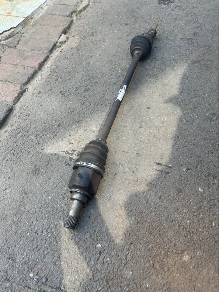 Renault Kwid Right CV Shaft For Sale - Private Seller Renault Kwid Right CV Shaft For Sale - Private Seller