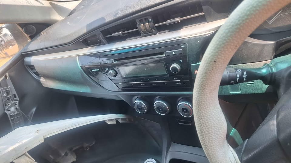 Toyota Corrola Esteem d4d accident damaged selling as is