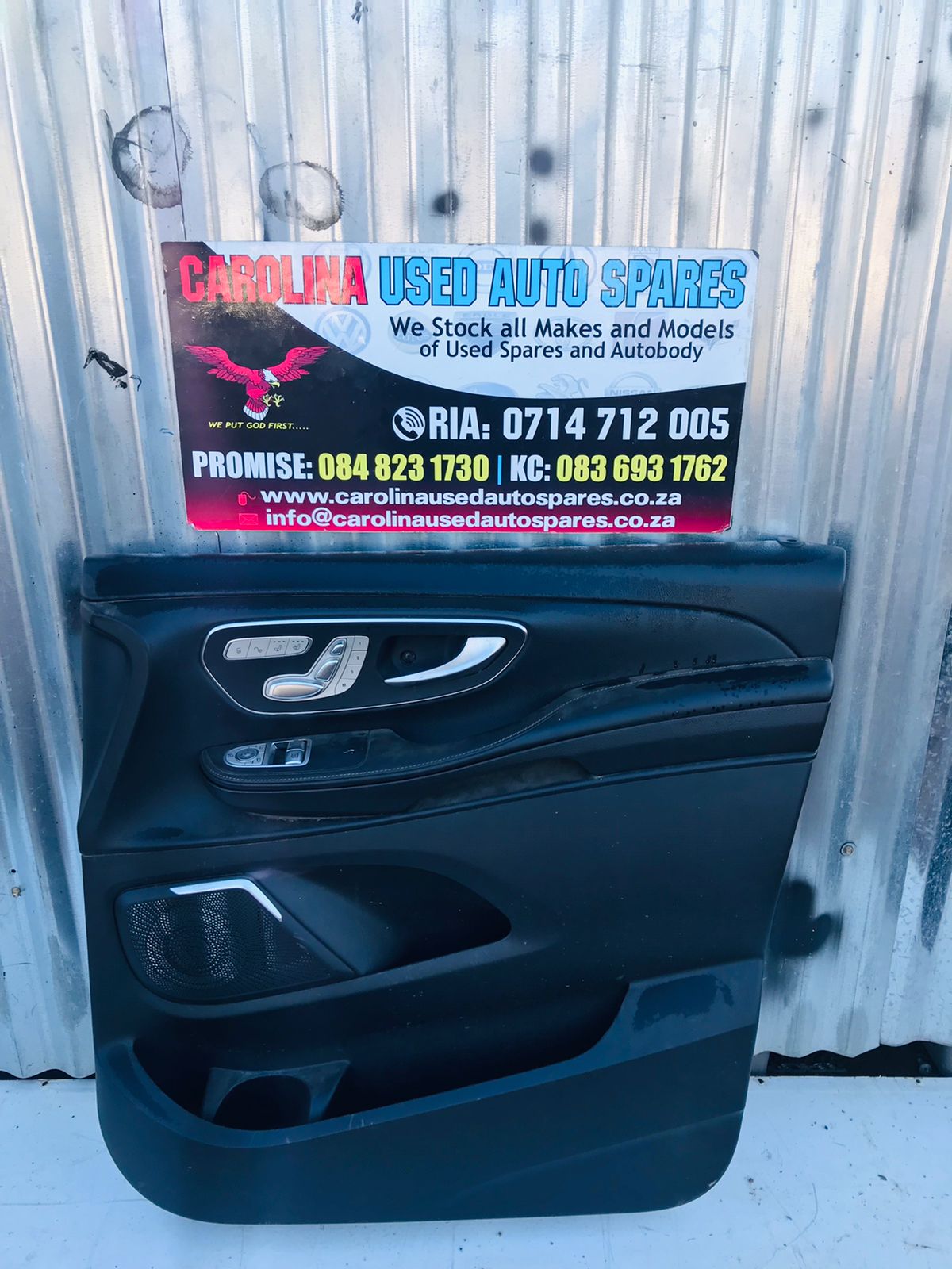 Mercedes Benz W447 Viano V-class right side inner door panel - Private Seller Mercedes Benz W447 Viano V-class right side inner door panel - Private Seller