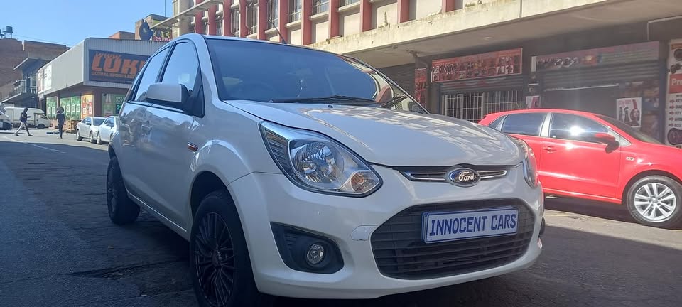 2016 FORD FIGO 1.4 MANUAL,  WHITE COLOUR, 80000KM