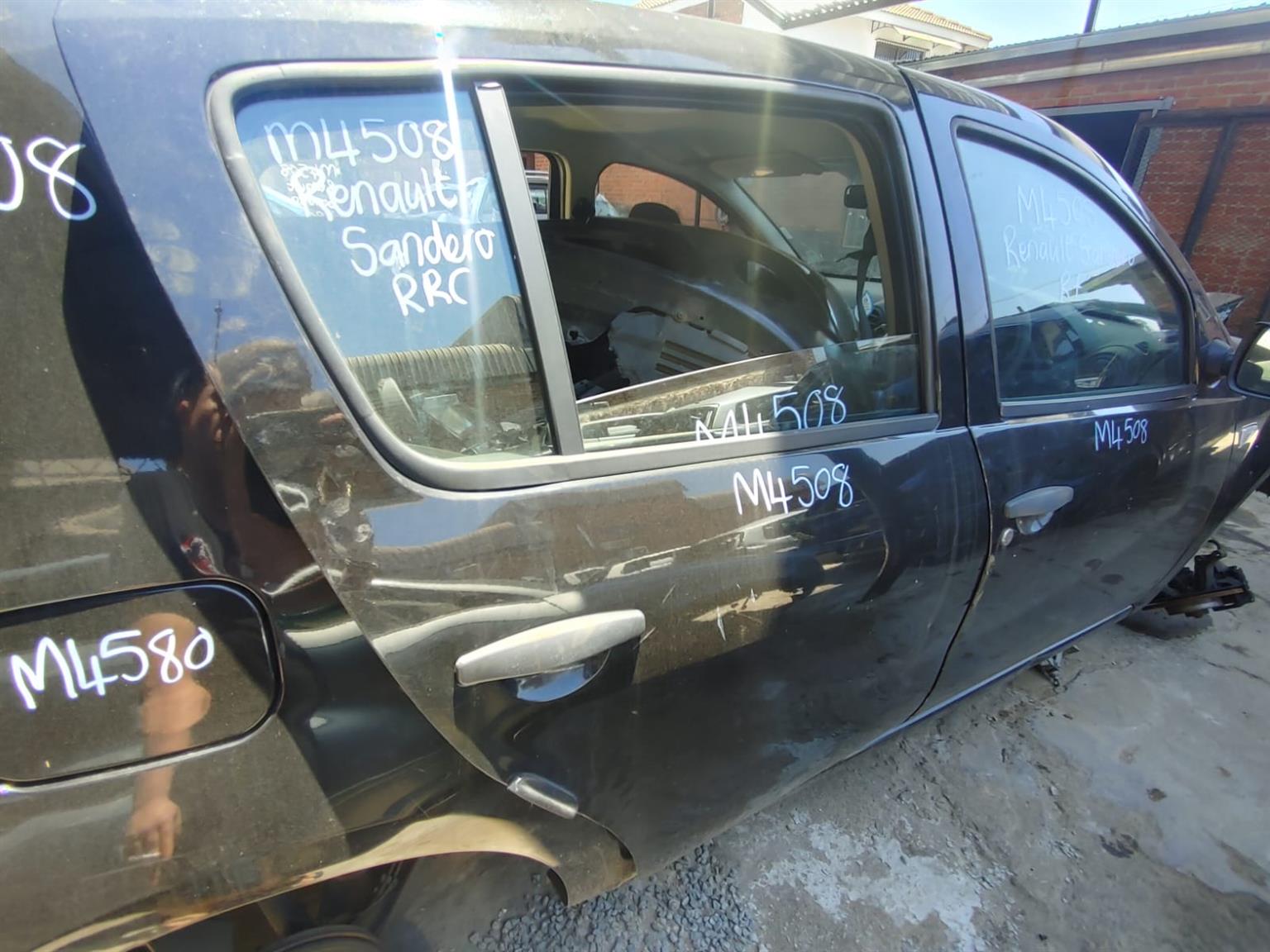 REANULT SANDERO RIGHT REAR DOOR FOR SALE - Private Seller REANULT SANDERO RIGHT REAR DOOR FOR SALE - Private Seller