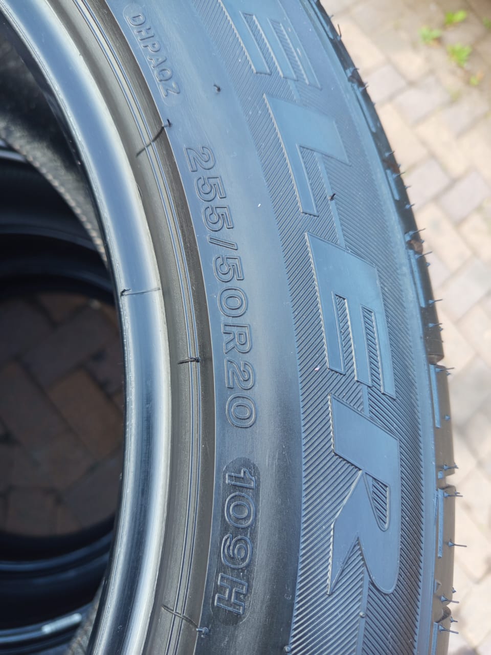 A set of Bridgestone tyres 255/50R20 - Private Seller