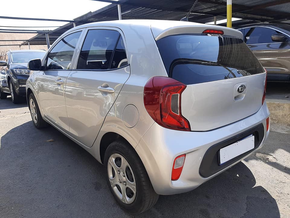 2021 Kia Picanto 1.0 with a Service book