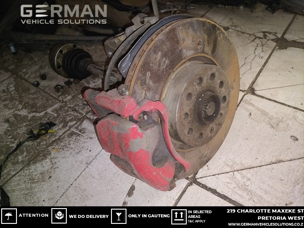Volkswagen Golf 7 brake discs and brake calipers for sale used - Private Seller