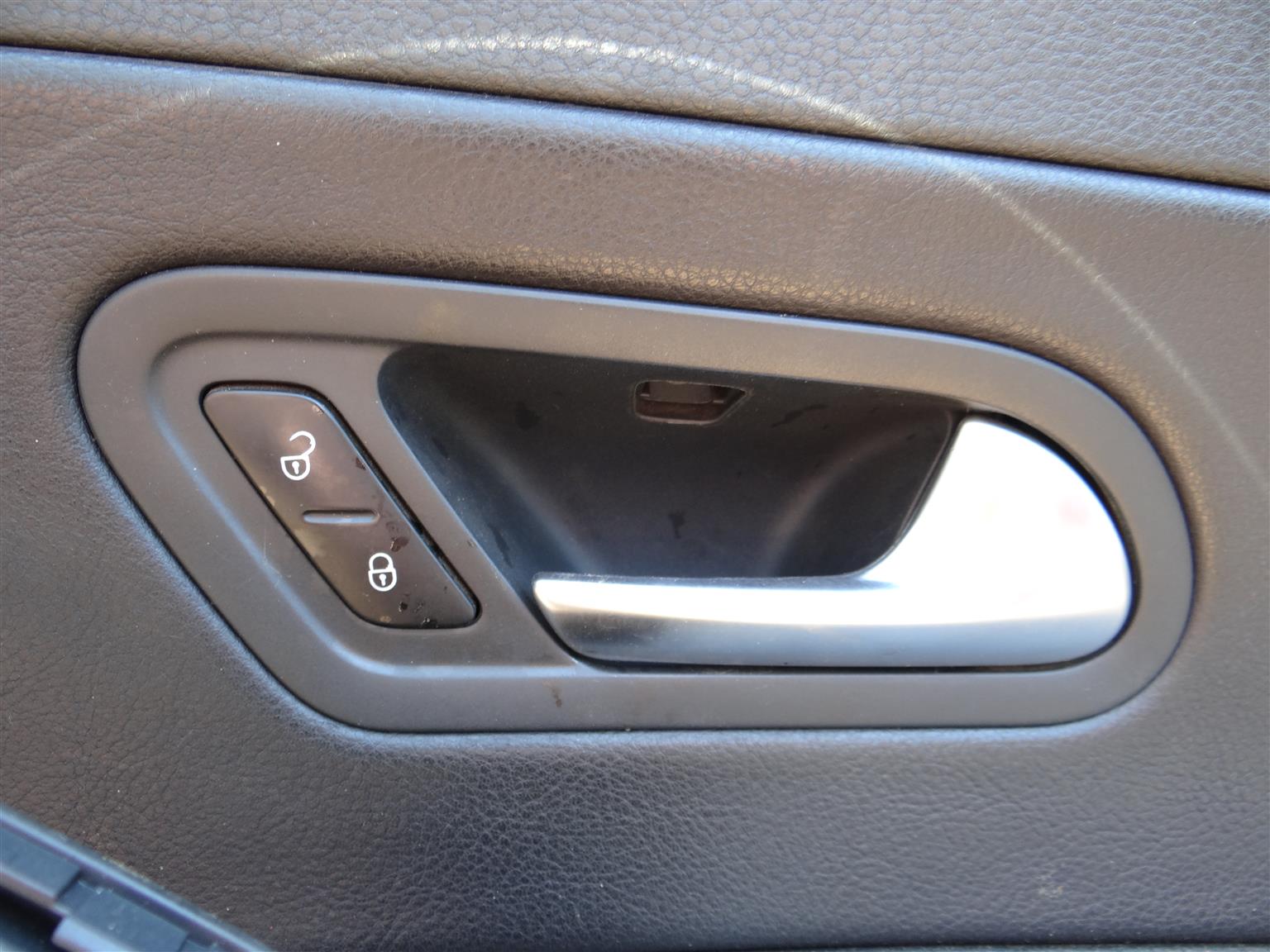 VW Scirocco door inner panel switches