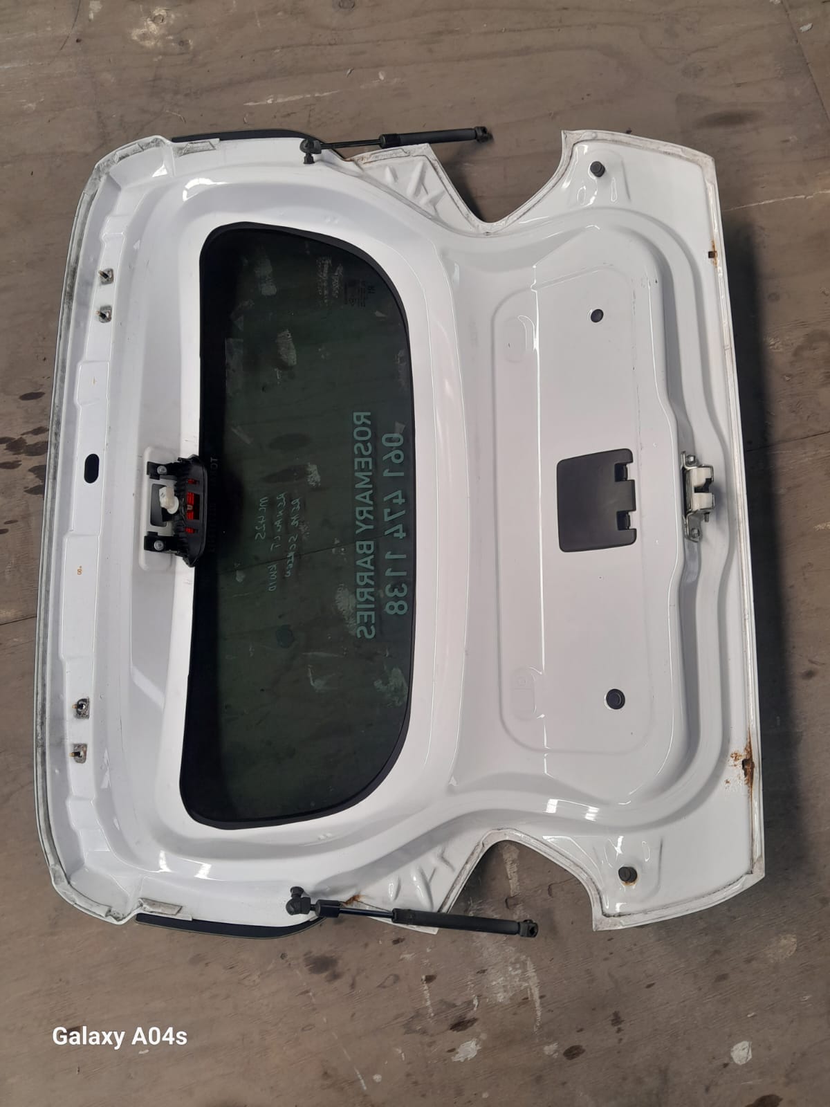 RENAULT KWID REAR TAILGATE 2016 FOR SALE - Private Seller