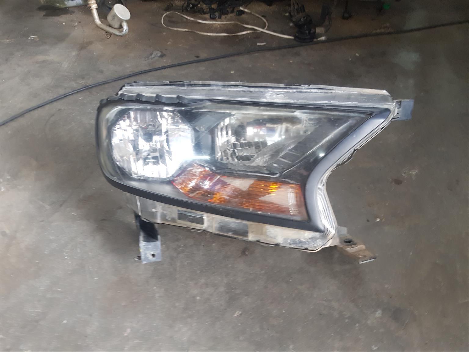 Ford Ranger T7 right headlight / head lamp for sale - Private Seller Ford Ranger T7 right headlight / head lamp for sale - Private Seller