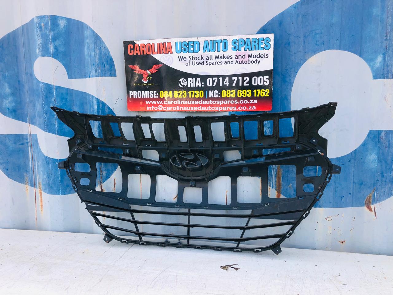 Hyundai i30 front bumper grill (2012-2017) - Private Seller Hyundai i30 front bumper grill (2012-2017) - Private Seller