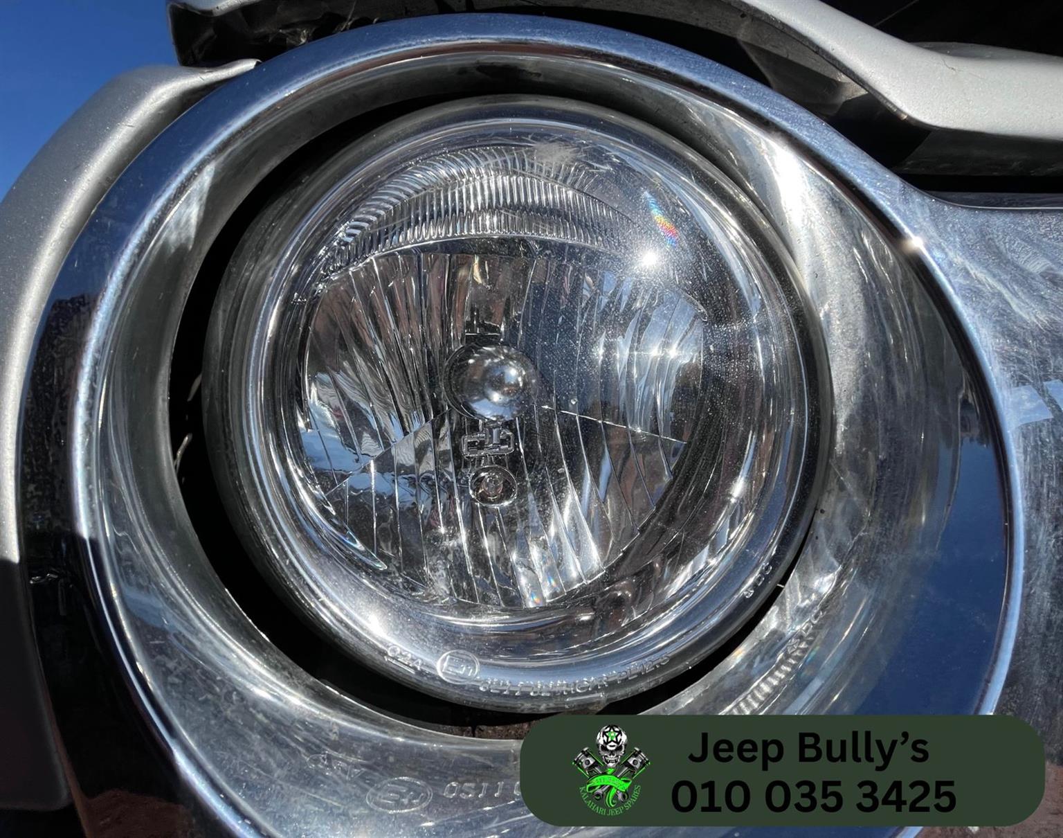 JEEP CHEROKEE KJ 2.8CRD FACELIFT HEADLIGHTS - Private Seller JEEP CHEROKEE KJ 2.8CRD FACELIFT HEADLIGHTS - Private Seller