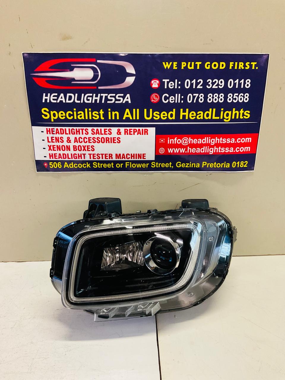 Hyundai Venue left side Full LED headlight - Private Seller Hyundai Venue left side Full LED headlight - Private Seller