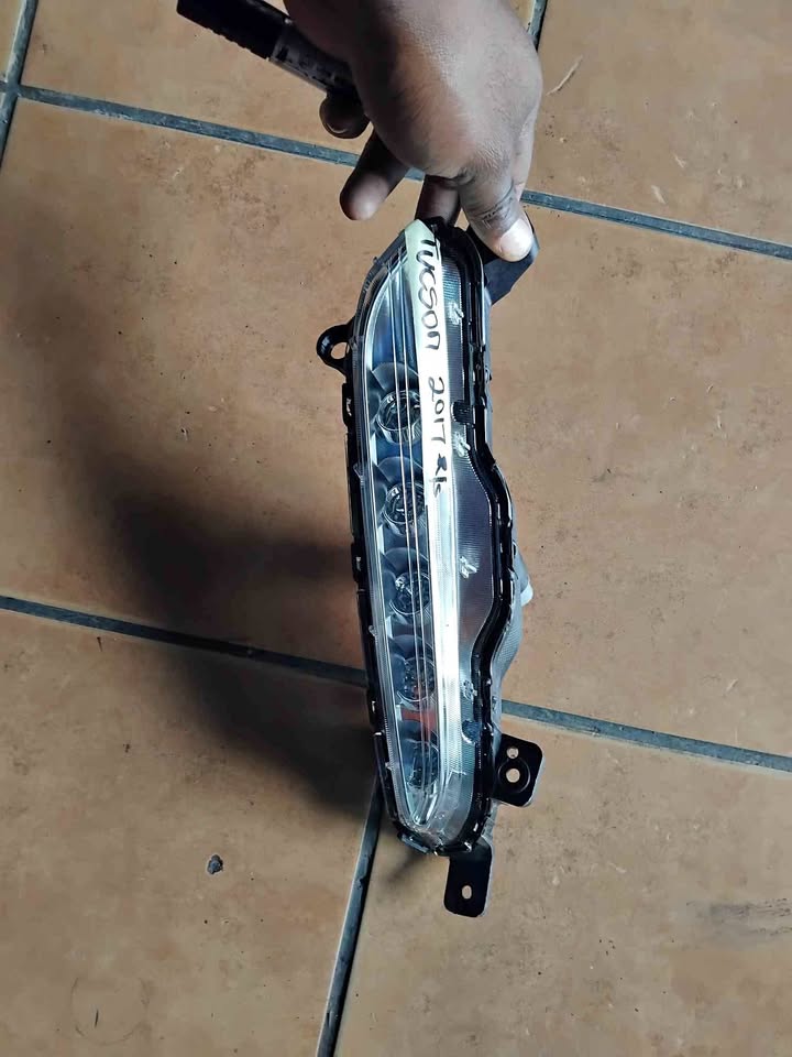 HYUNDAI TUCSON 2017 LED FOGLIGHT (RIGHT SIDE ) - Private Seller HYUNDAI TUCSON 2017 LED FOGLIGHT (RIGHT SIDE ) - Private Seller