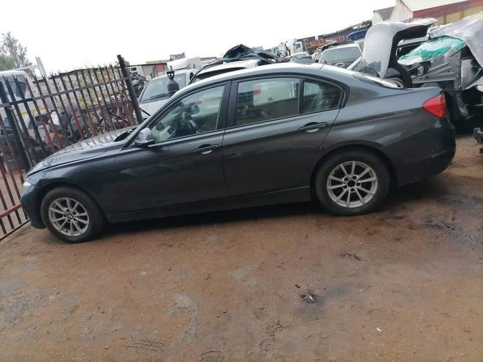 Bmw F30 N13 ENGINE stripping for spares - Private Seller Bmw F30 N13 ENGINE stripping for spares - Private Seller