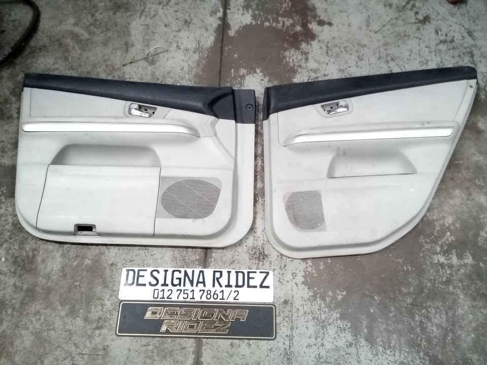LEXUS RX400H/RX300H DOOR PANELS - Private Seller LEXUS RX400H/RX300H DOOR PANELS - Private Seller